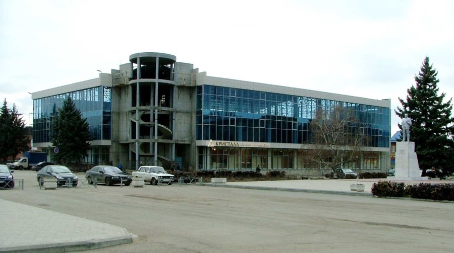 НА СНИМКЕ: этап строительства торгового-развлекательного центра "ГАРМОНИЯ" от 03.2009 года (Фото автора).
