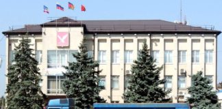 здание администрации города Тимашевска