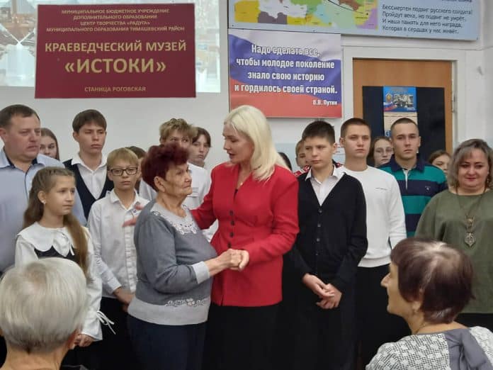 1. Первый директор музея Людмила Васильевна Дубова